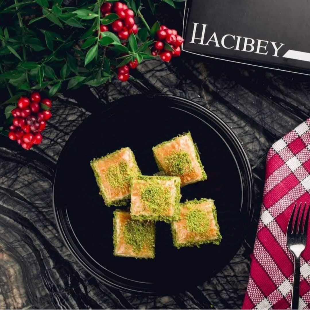 Fıstıklı Kuru Baklava (1 kg.)