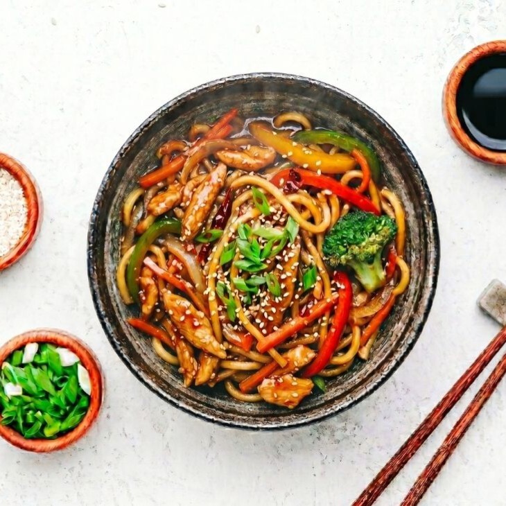 Tatlı Acı Soslu Tavuk Noodle