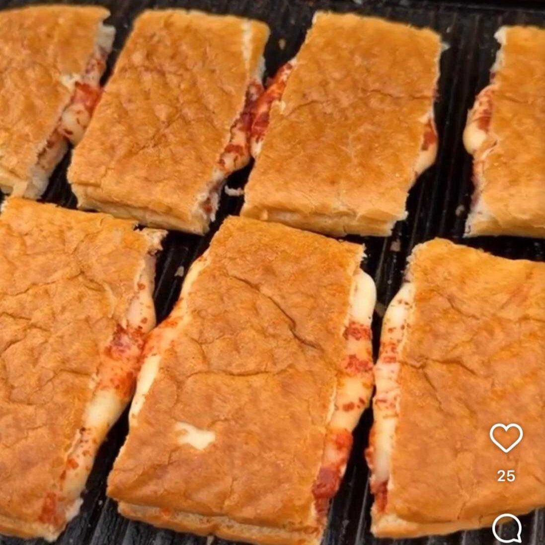 Tavuk Sucuklu Yumurtalı Tost