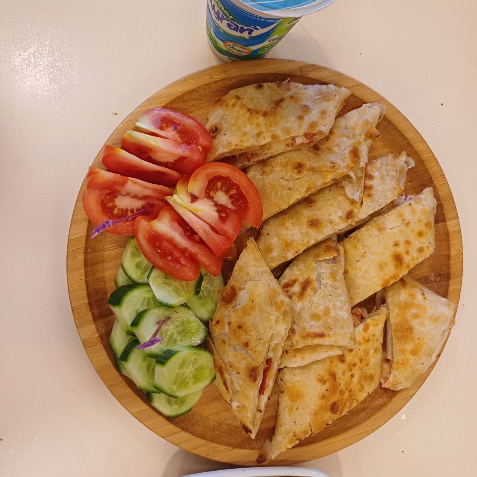 Yumurtalı Kaşarlı Sucuklu Gözleme