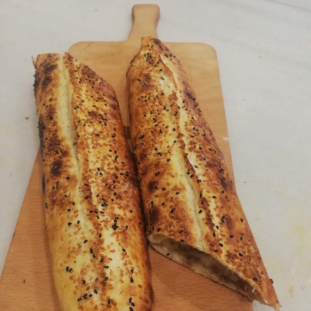 Kavurma Kaşarlı Pide Menü