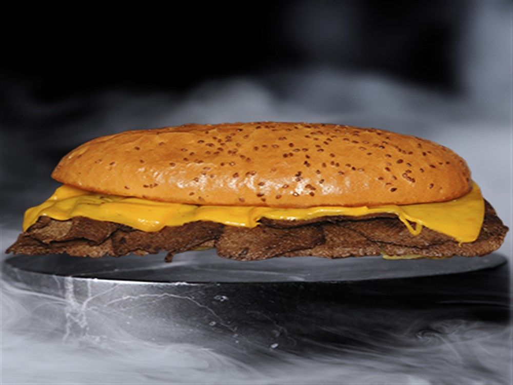 Dana Etli Cheddar Sandviç