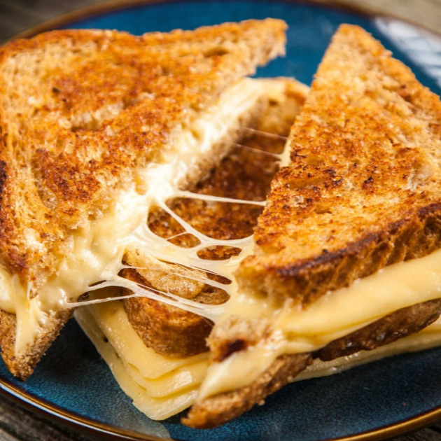 Zeytinli, Kaşarlı Tost
