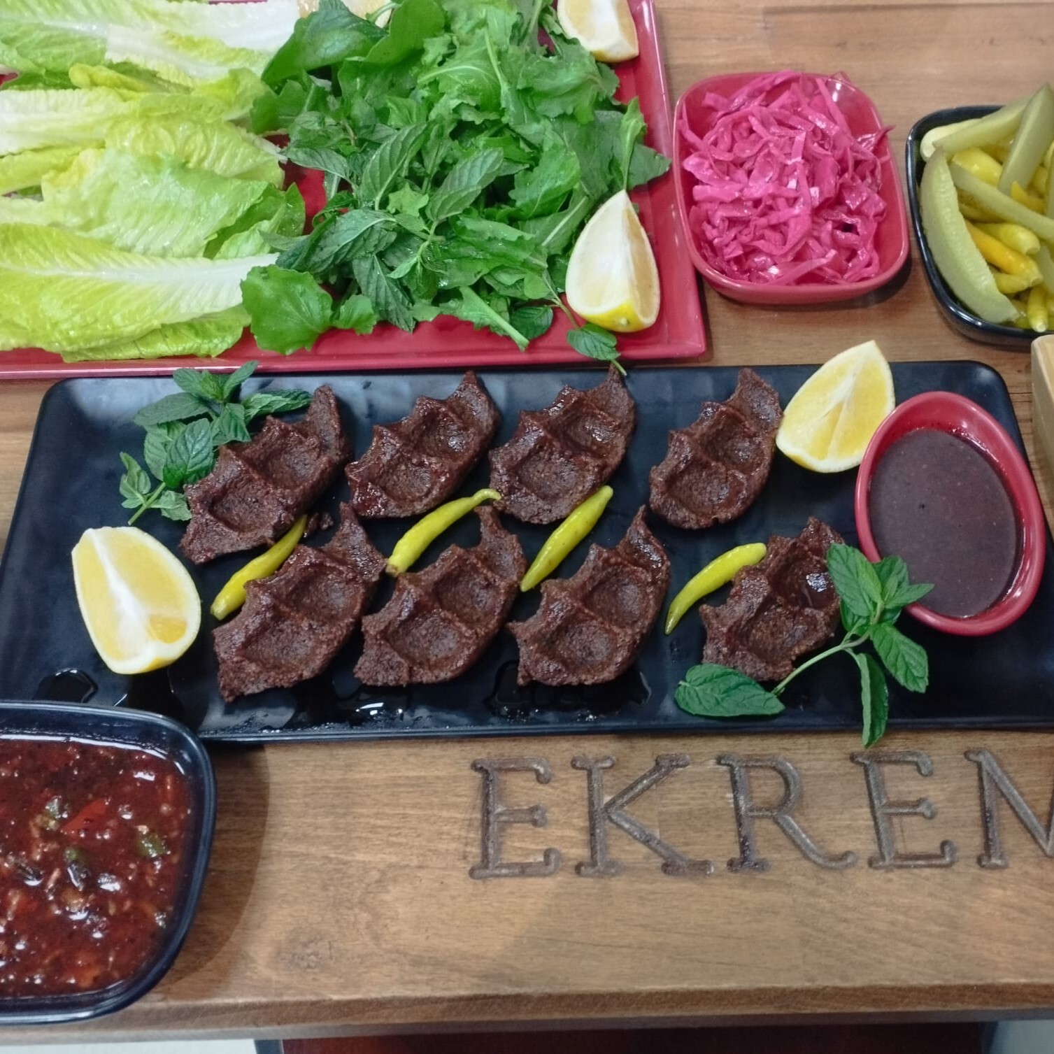 Çiğ Köfte(270GR) & Çorba Menü 1 litle acık ayran ile