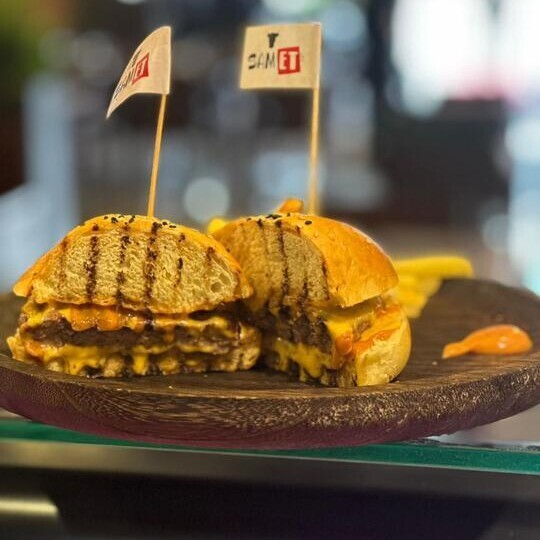 Sam-Et Burger