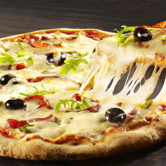 Sebzeli Pizza