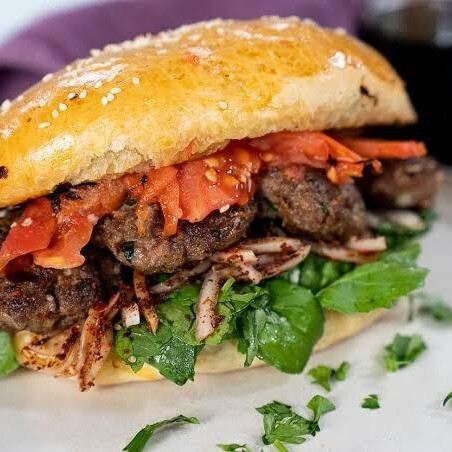 Ekmek Arası Köfte Tam