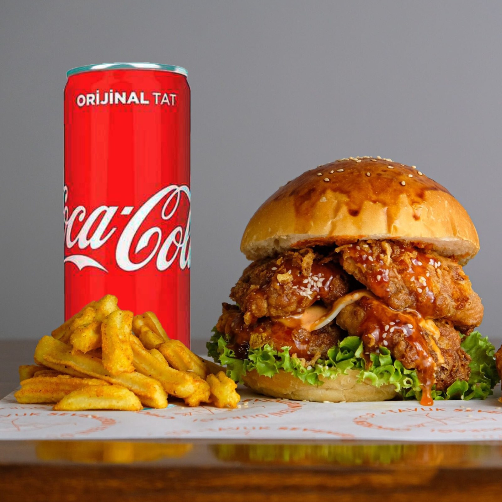 Peri Peri Chicken Burger (Acılı) Menü