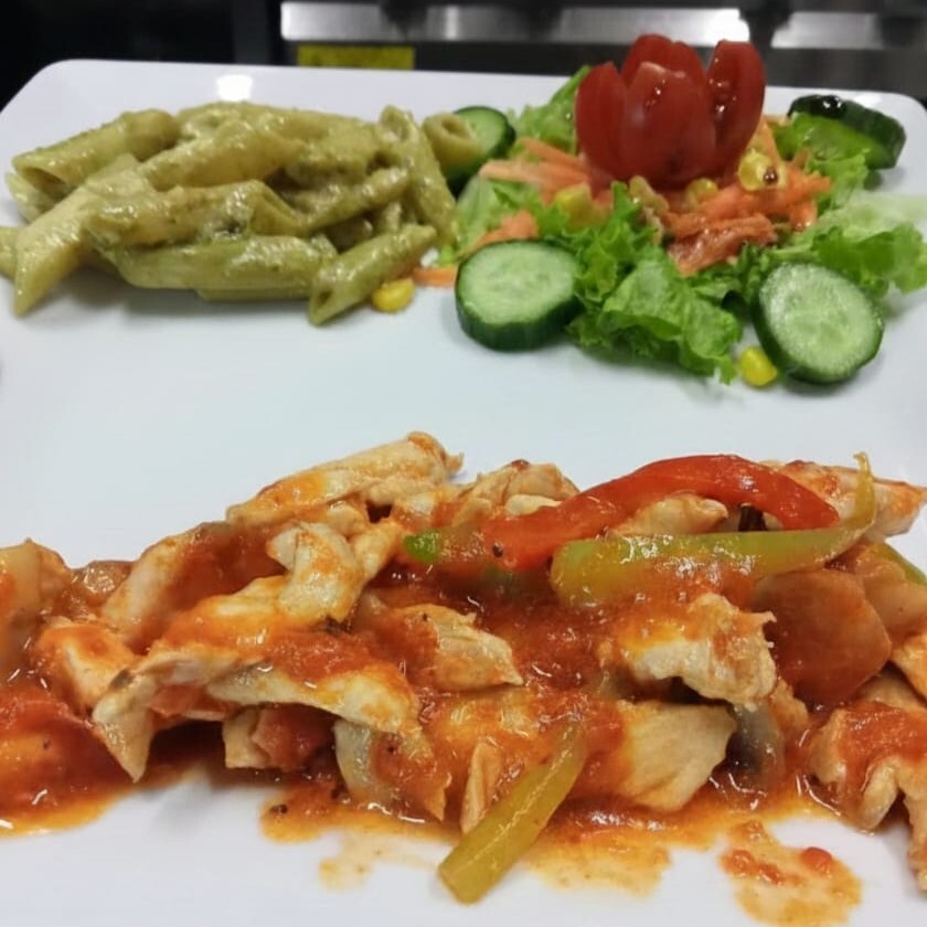 Harissa Soslu Tavuk
