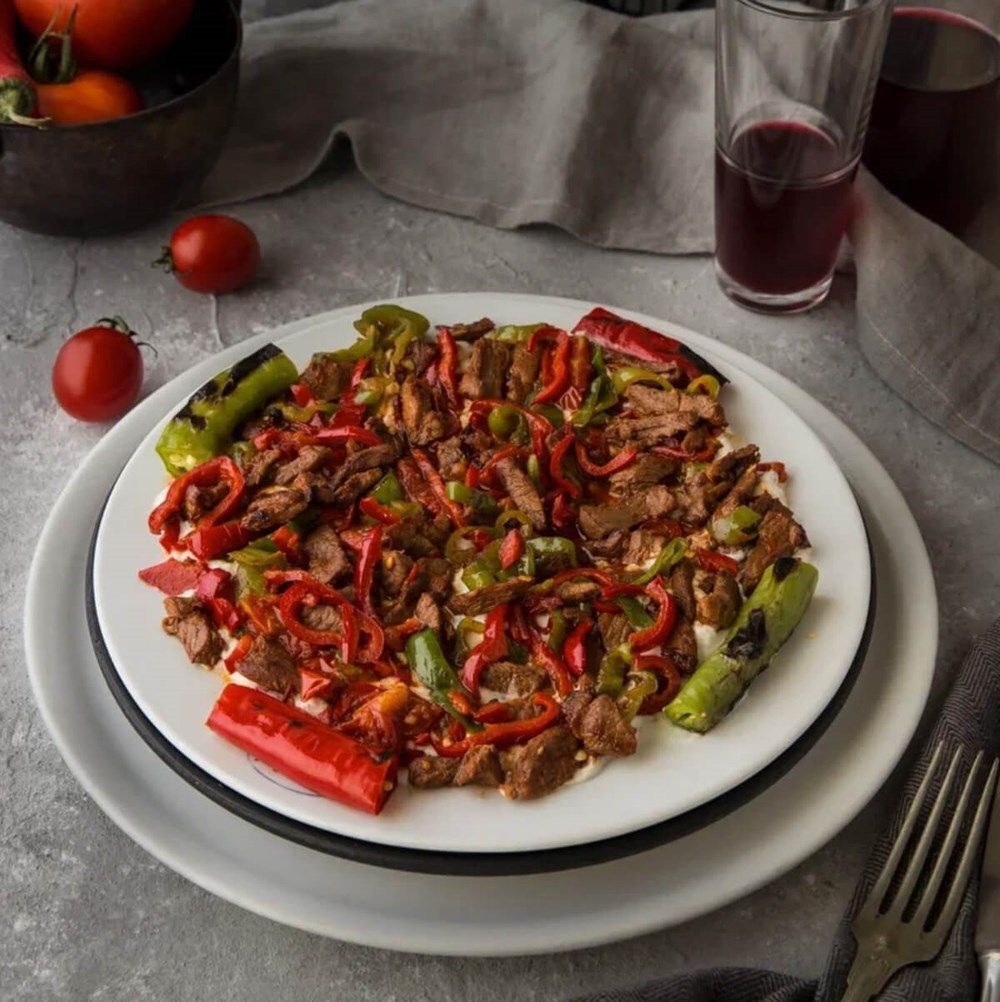 Alinazik Kebap (Kuzu Şişten)