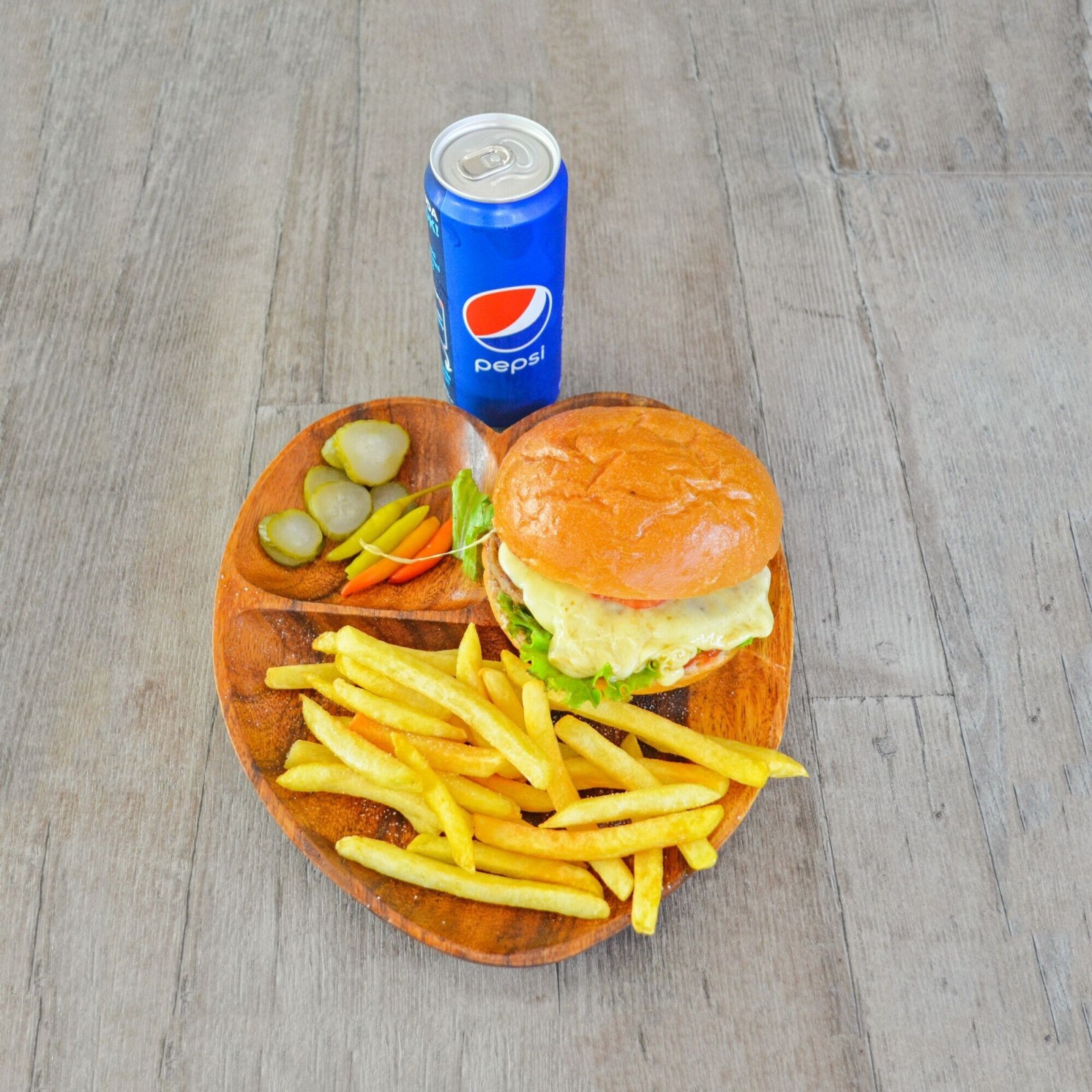 Cheeseburger Menü
