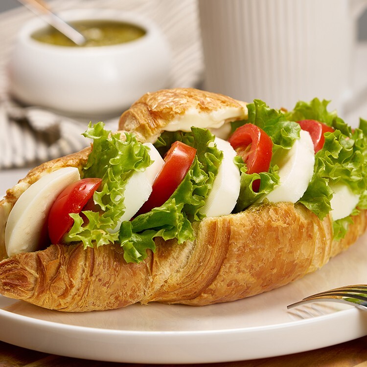 Kruvasan Sandviç Mozarella Peynirli