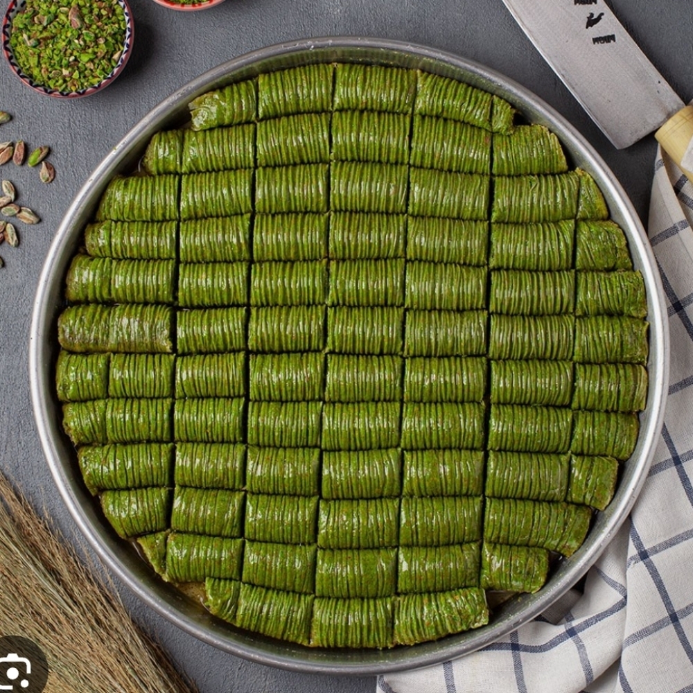Fıstıklı Sarma (1 kg)