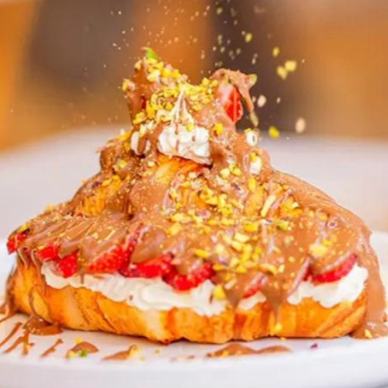 Croissant Dream