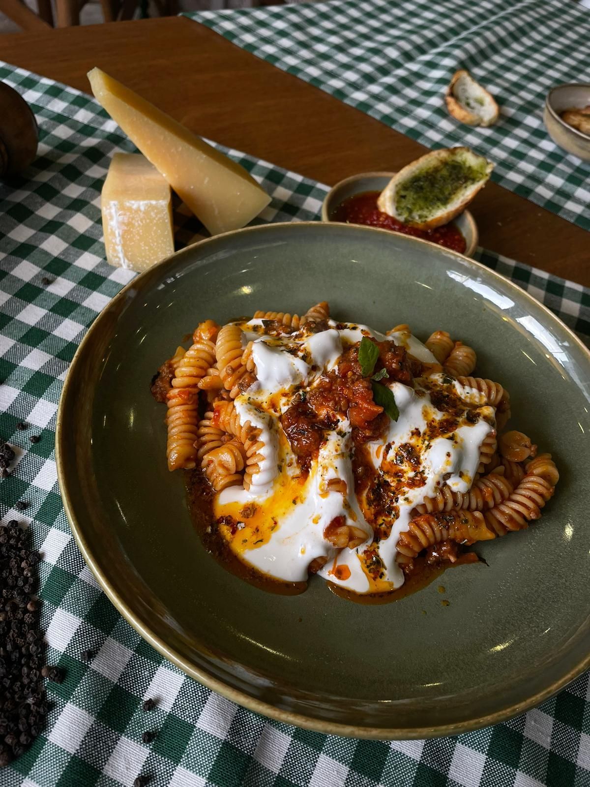 Kıymalı Yoğurtlu Fusilli