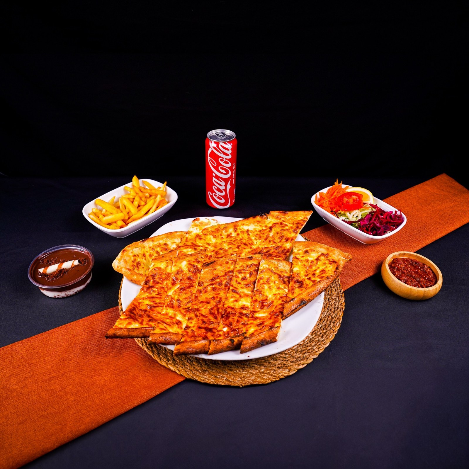 Kaşarlı Pide Menü
