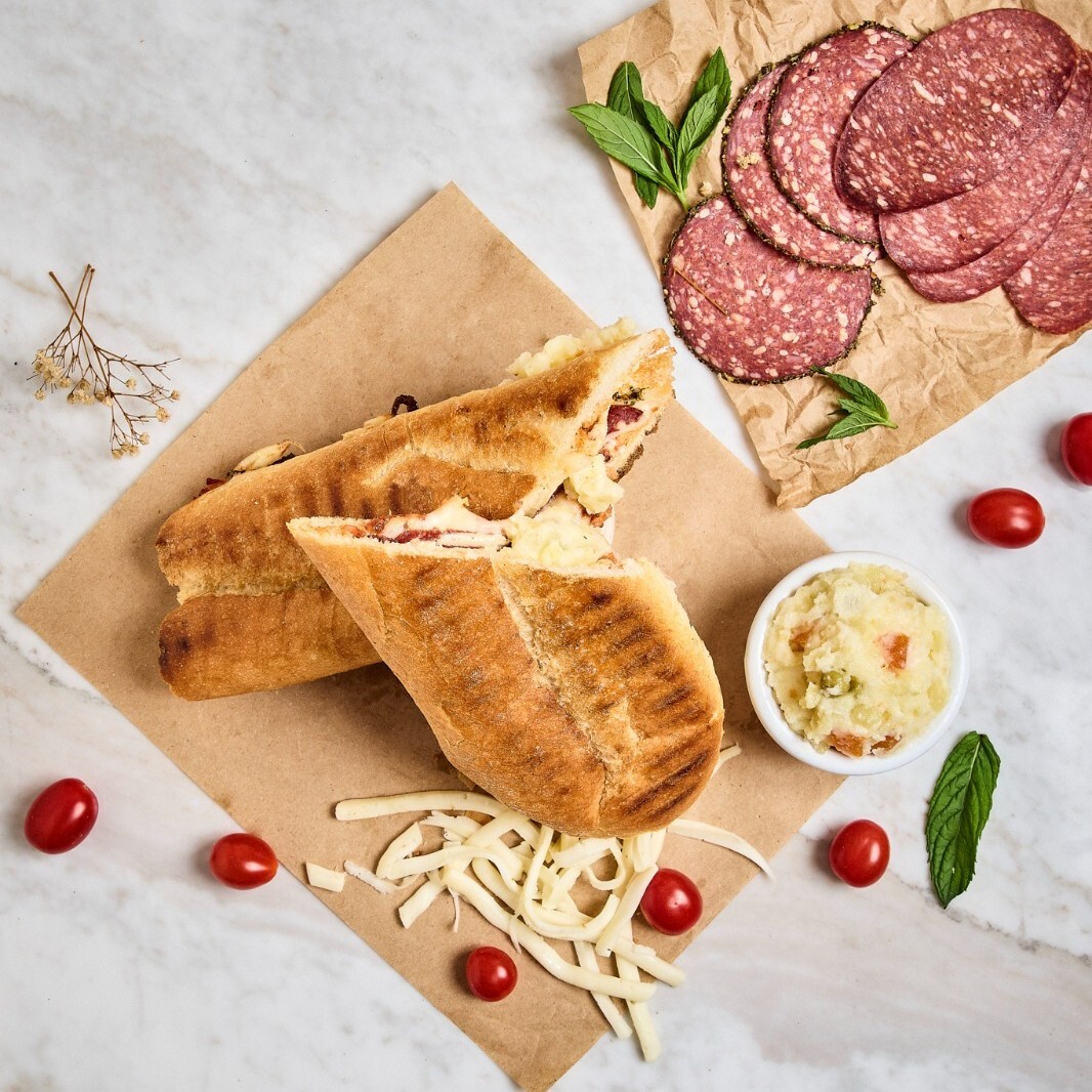 Sosisli Şumbo Tost