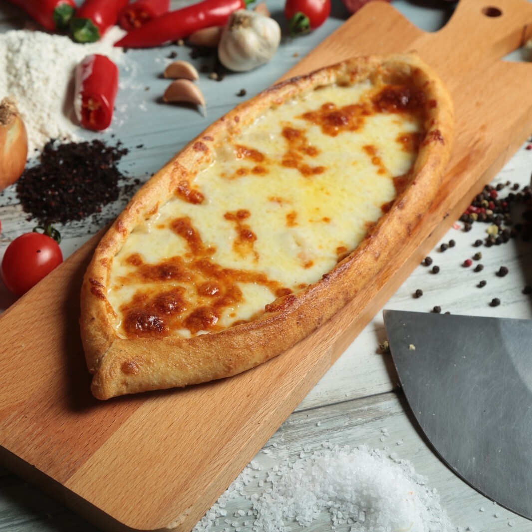 Kaşarlı Pide