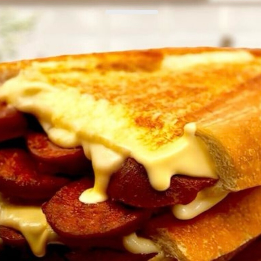 Yarım Ekmek Karışık Tost(Dolu Dolu)