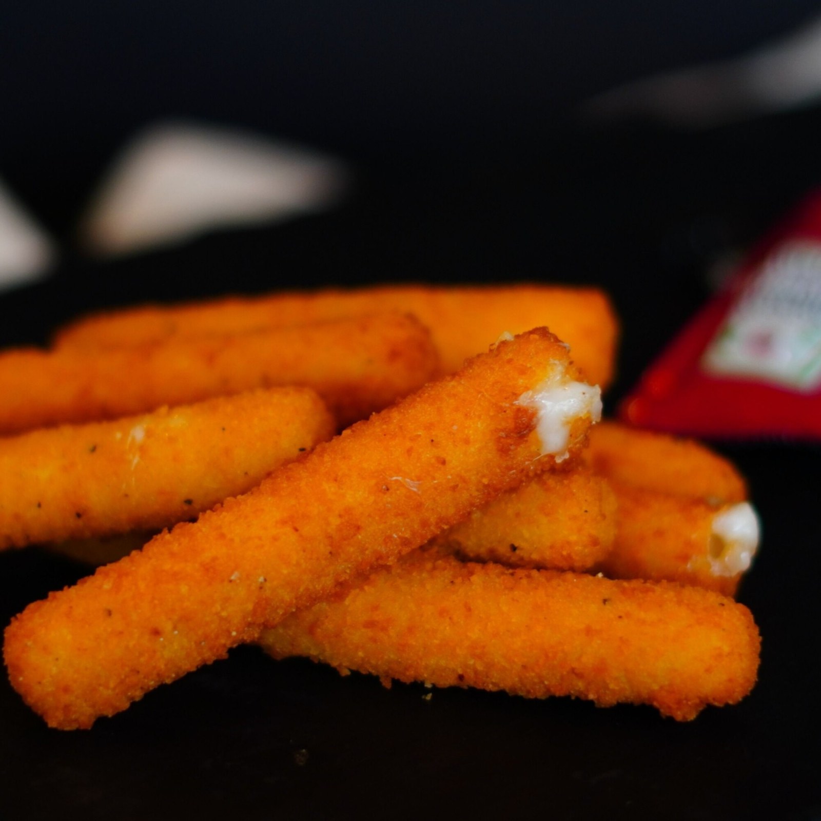 Philadelphia Mozzarella Sticks (8 Adet)
