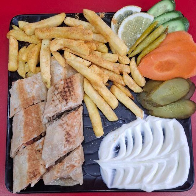 Tavuk Döner Arap Porsiyon (kşar ve mantar)