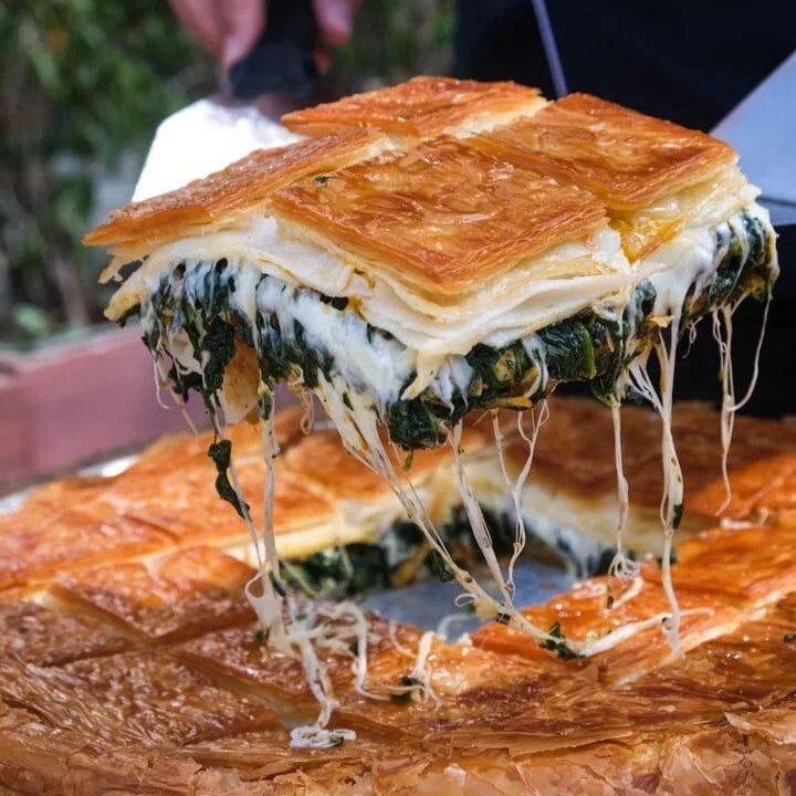 Ispanaklı Peynirli Börek (250 gr.)