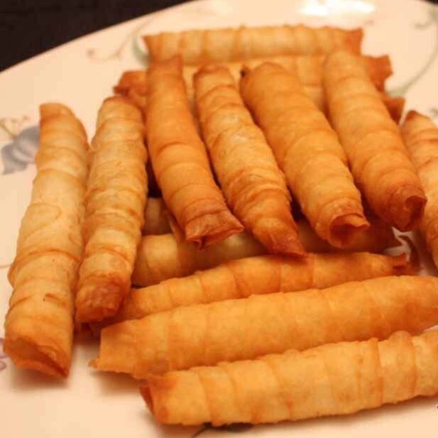 Kaşarlı Sosisli Sigara Böregi