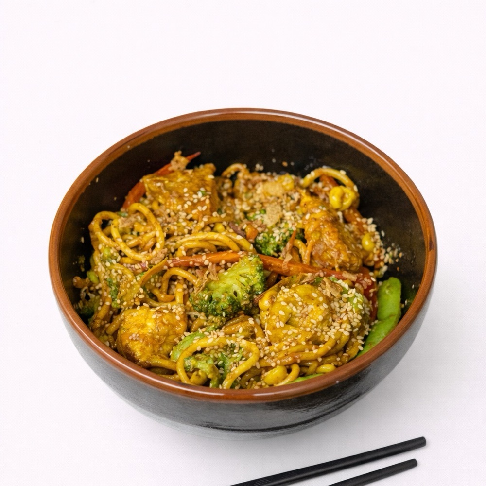 Köri Soslu Tavuklu Noodle