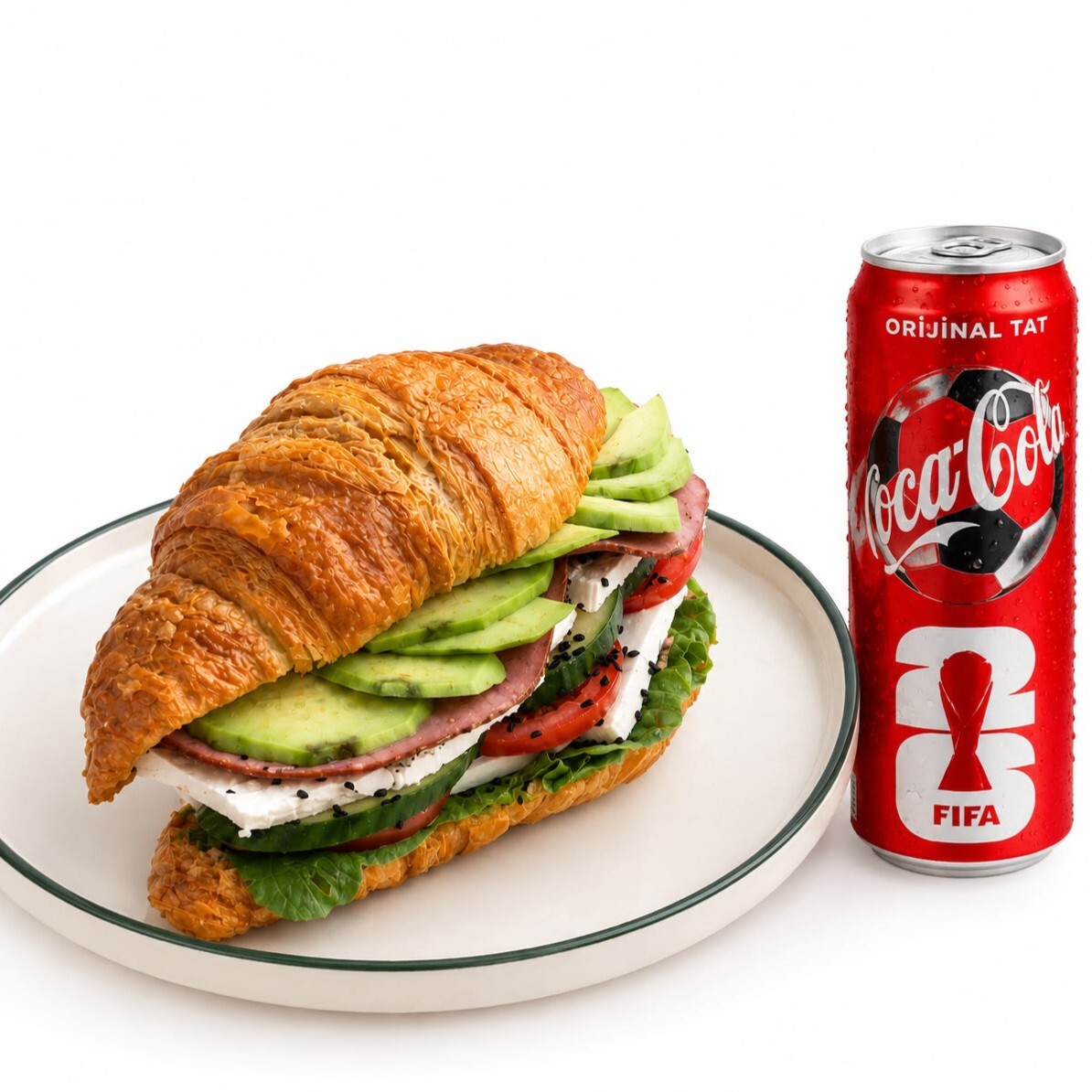 Pestolu Kuru Etli Kruvasan + Coca-Cola 330 ml