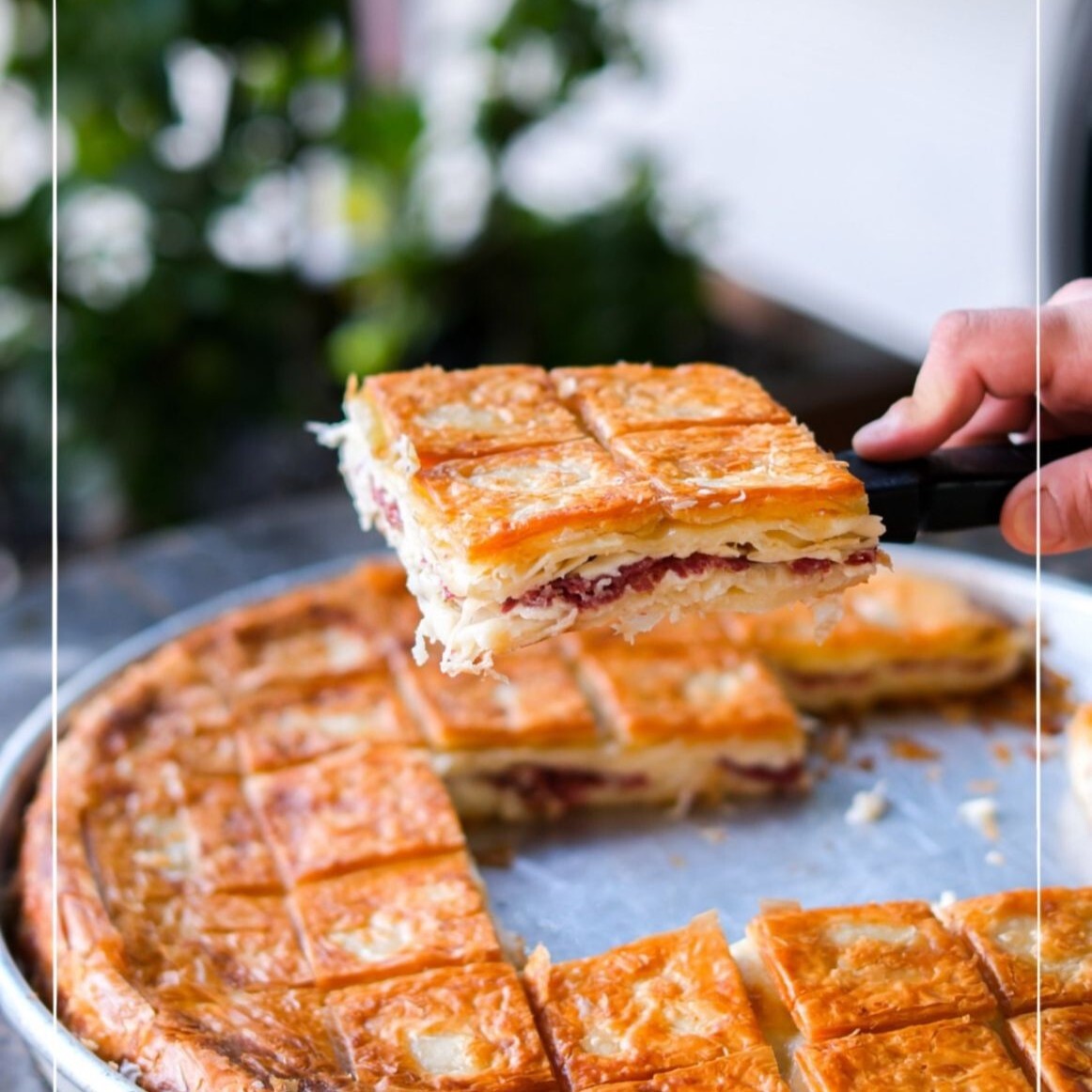 Levent Börek Pastırmalı Peynirli (500gr.)
