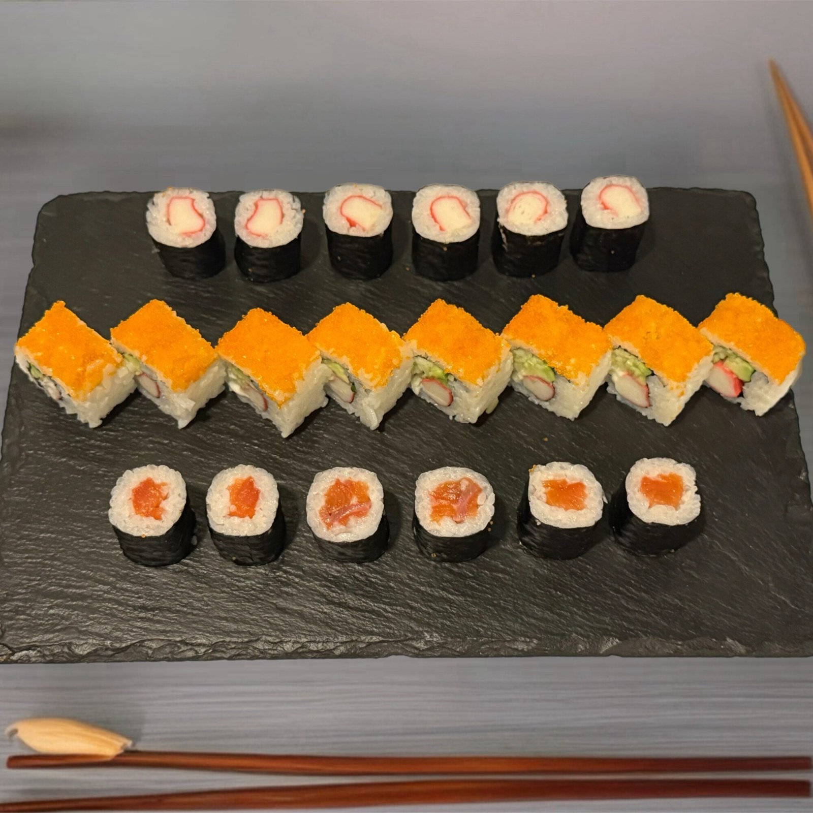 Sushi Moriawase (20 pcs.)