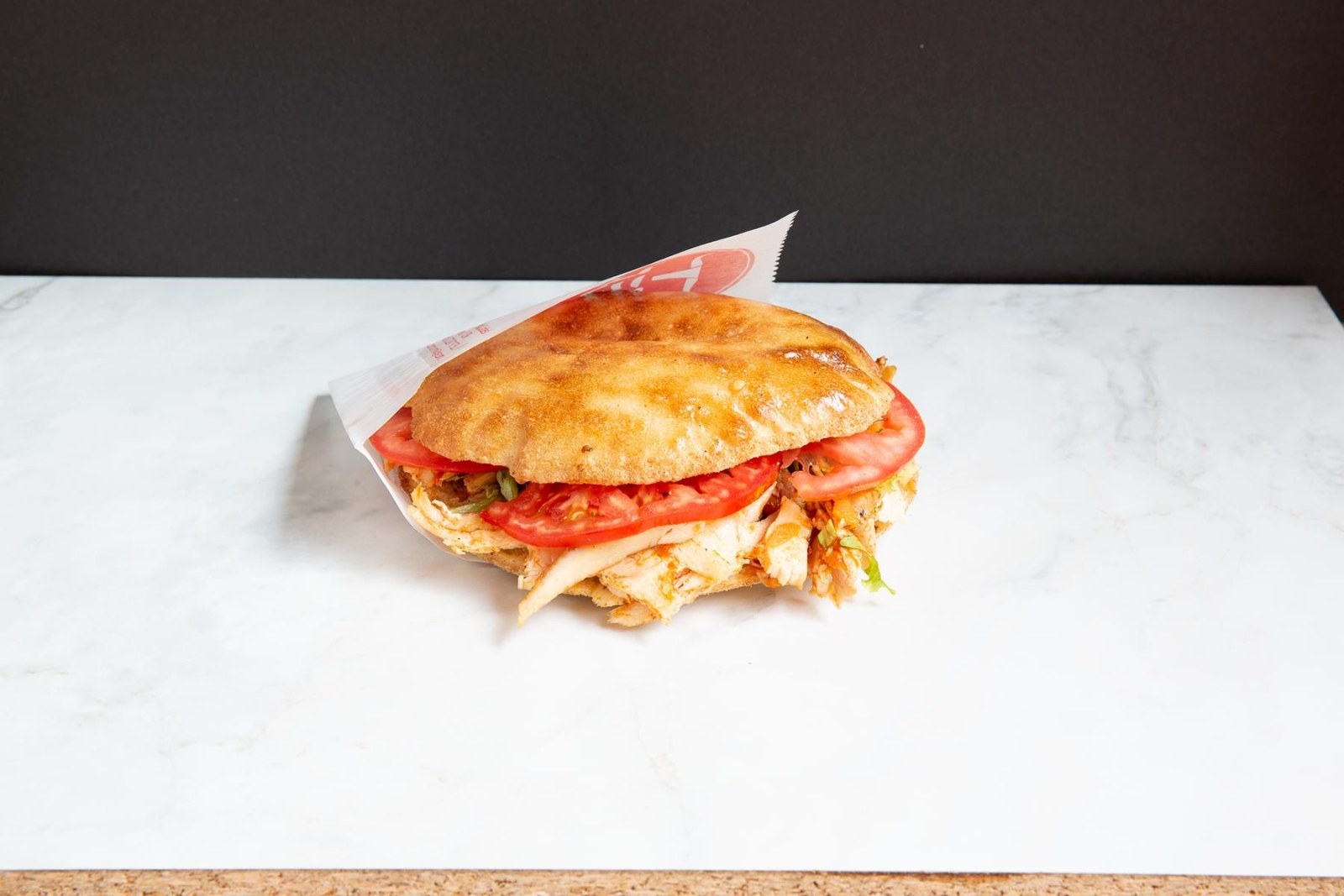Tombik Ekmek Arası Tavuk Döner