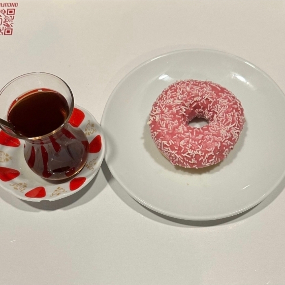 Çilek Aromalı Donut