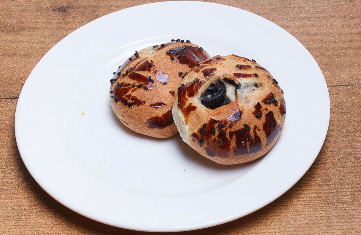 Zeytinli sosyete poğaça