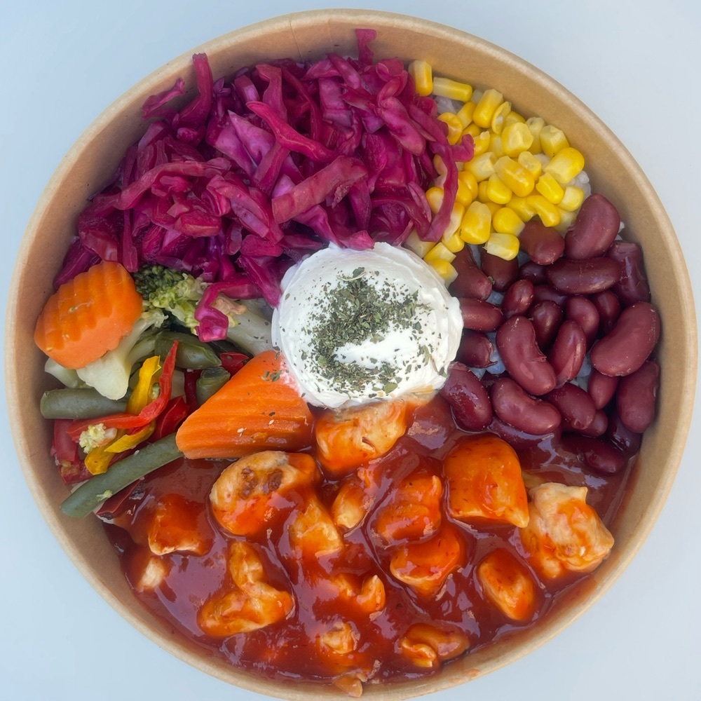 Acı Soslu Tavuk Bowl
