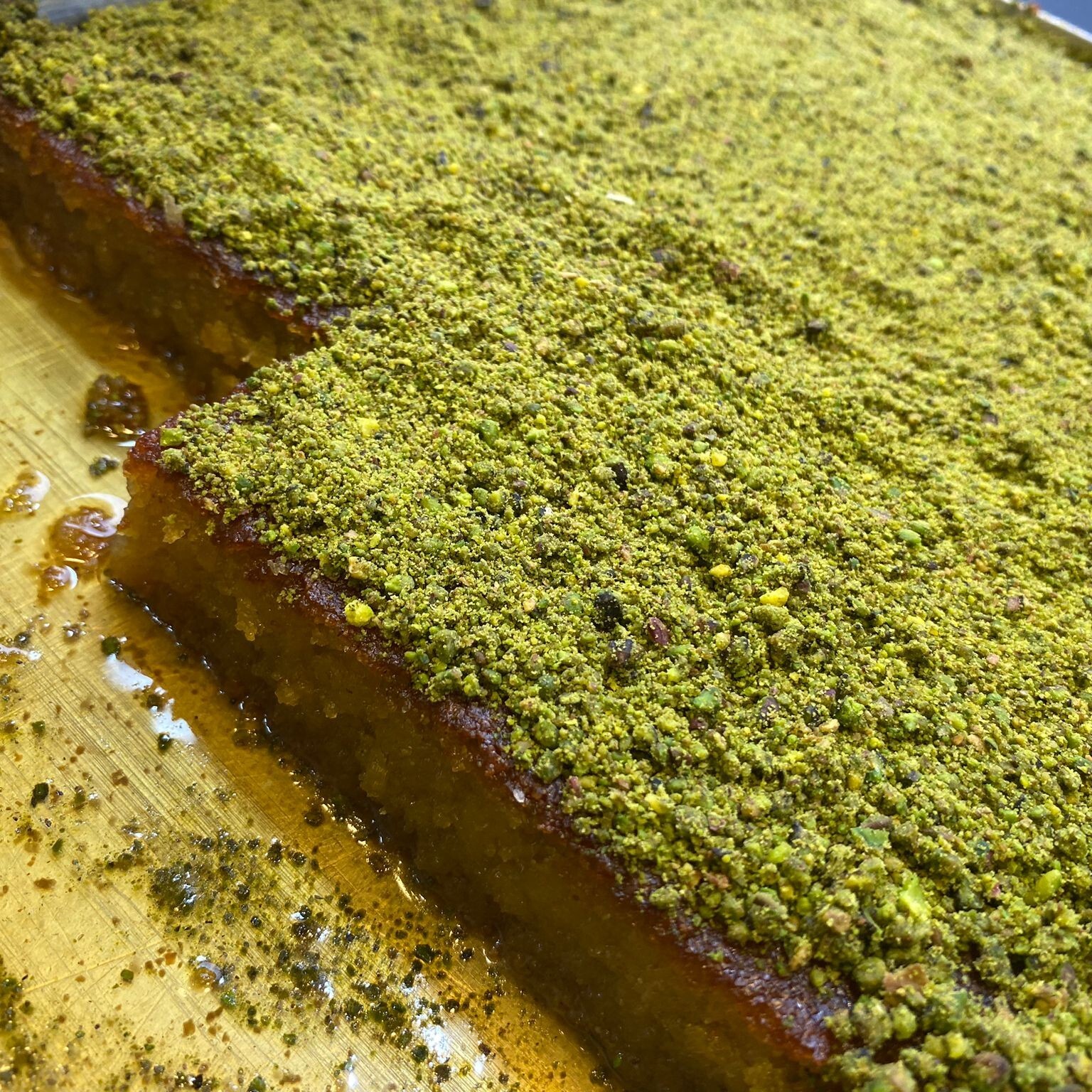 Fıstıklı Şam Tatlısı (1 kg.)