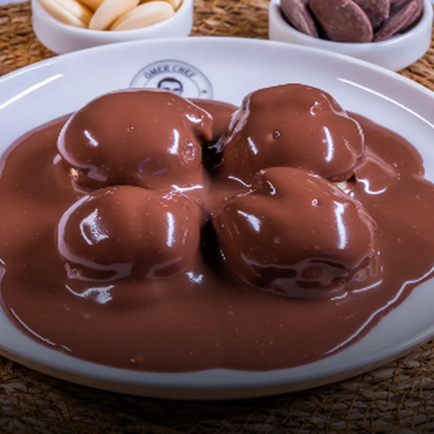 Belçika Çikolatalı Profiterol (750 g) (15 Adet)