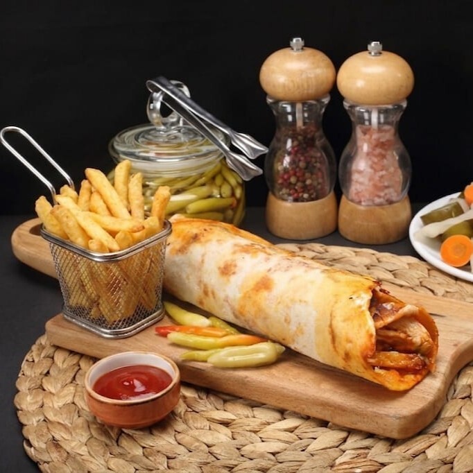 (3 Adet) Hatay Usulü Tavuk Döner (100 gr) & Patates Kızartması