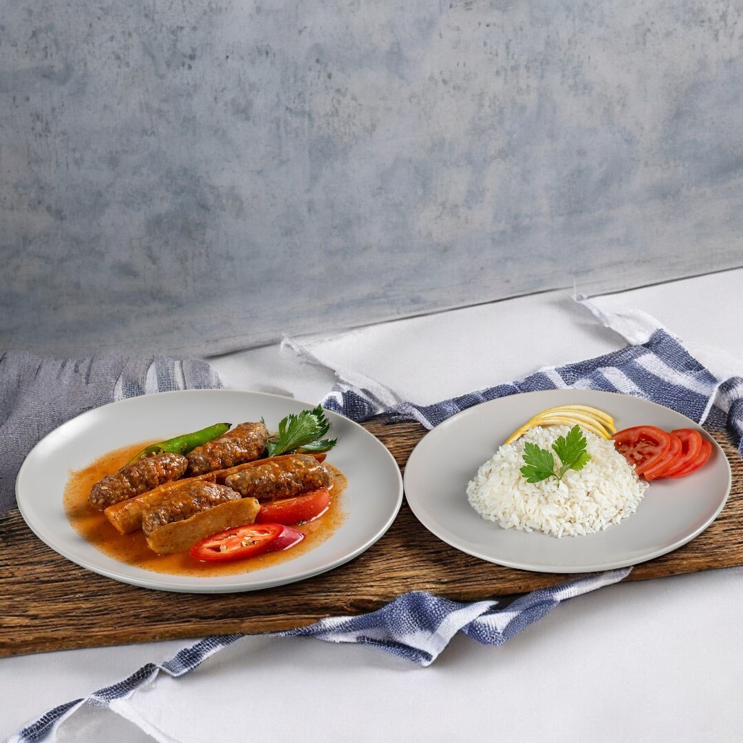 İzmir’in Mirası (İzmir Köfte & Pirinç Pilavı)