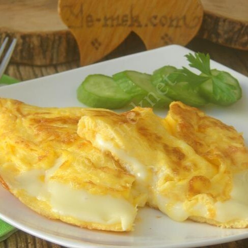 Tereyağında Kaşarlı Çift Yumurtalı Omlet