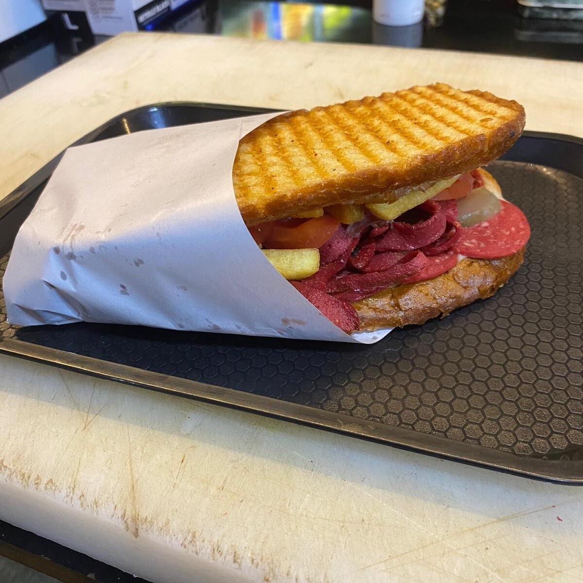 Ayvalık Kumru Tost+Patates cipsi