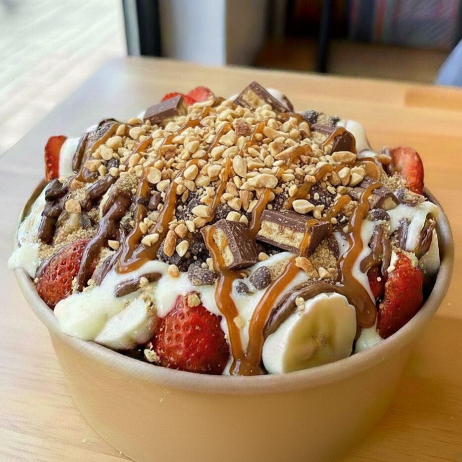 Snickers Pancake Bowl Waffle Medium