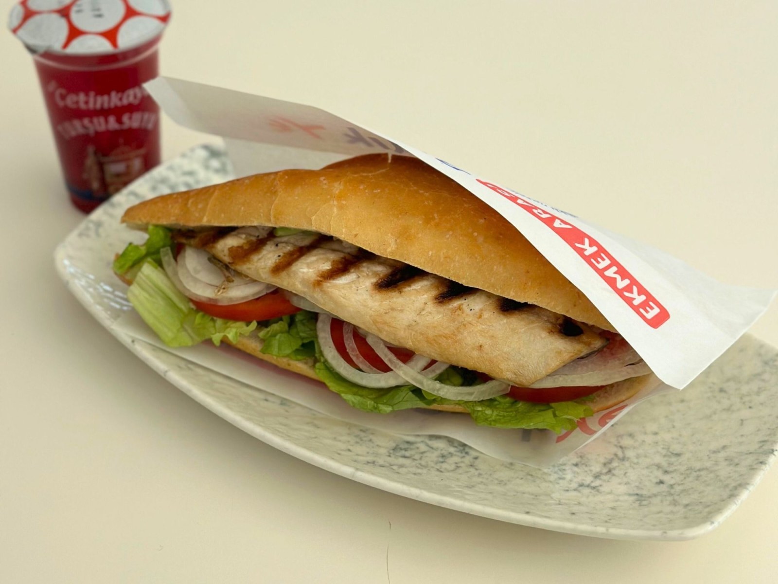 Ekmek Arası Uskumru