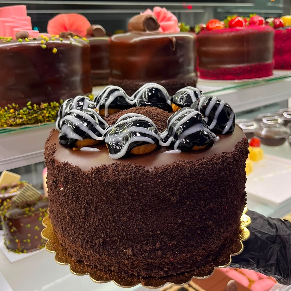 Çikolatalı Profiterollü Pasta 8 - 10 Kişilik