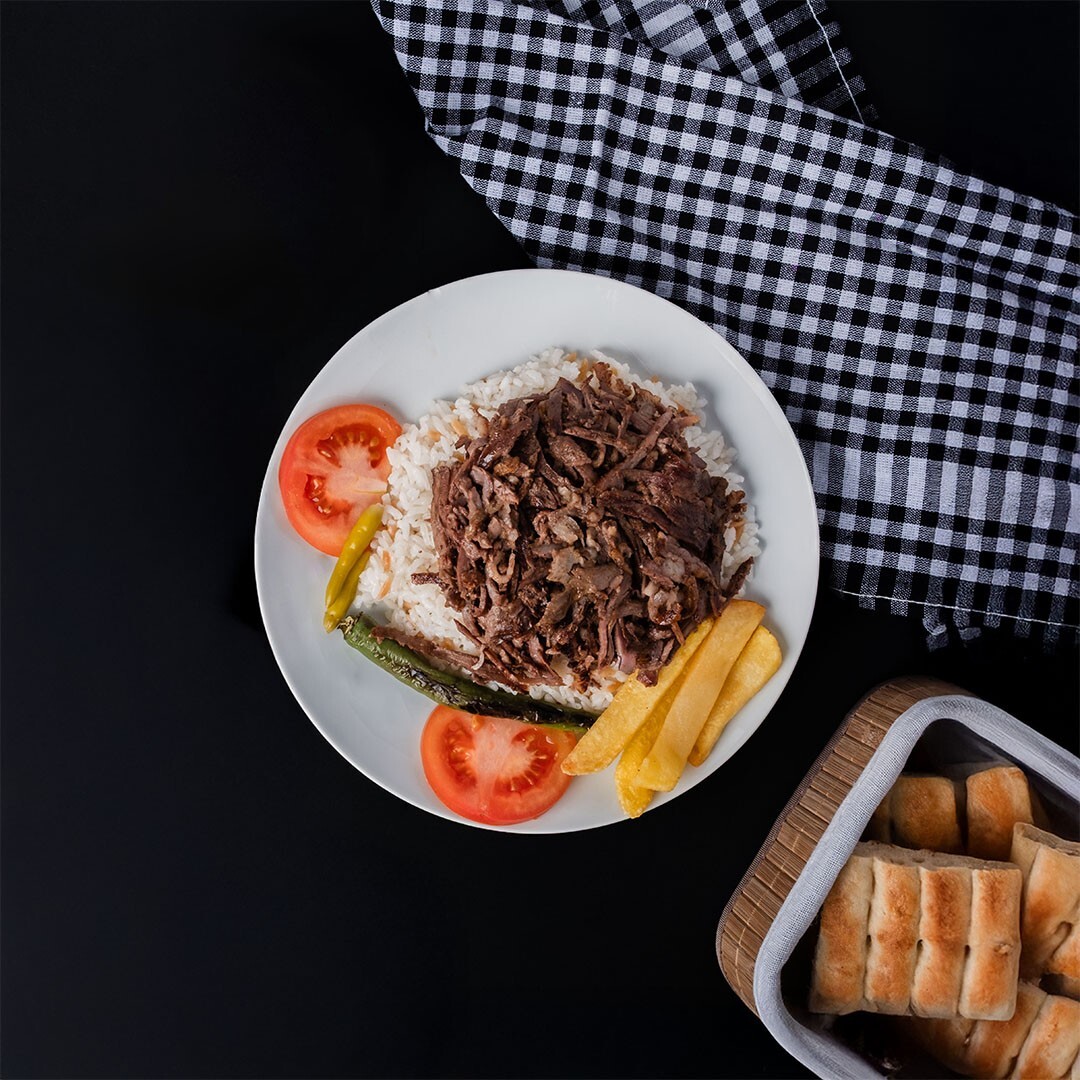 Pilav Üstü Et Döner + Coca Cola Doyuran Menü