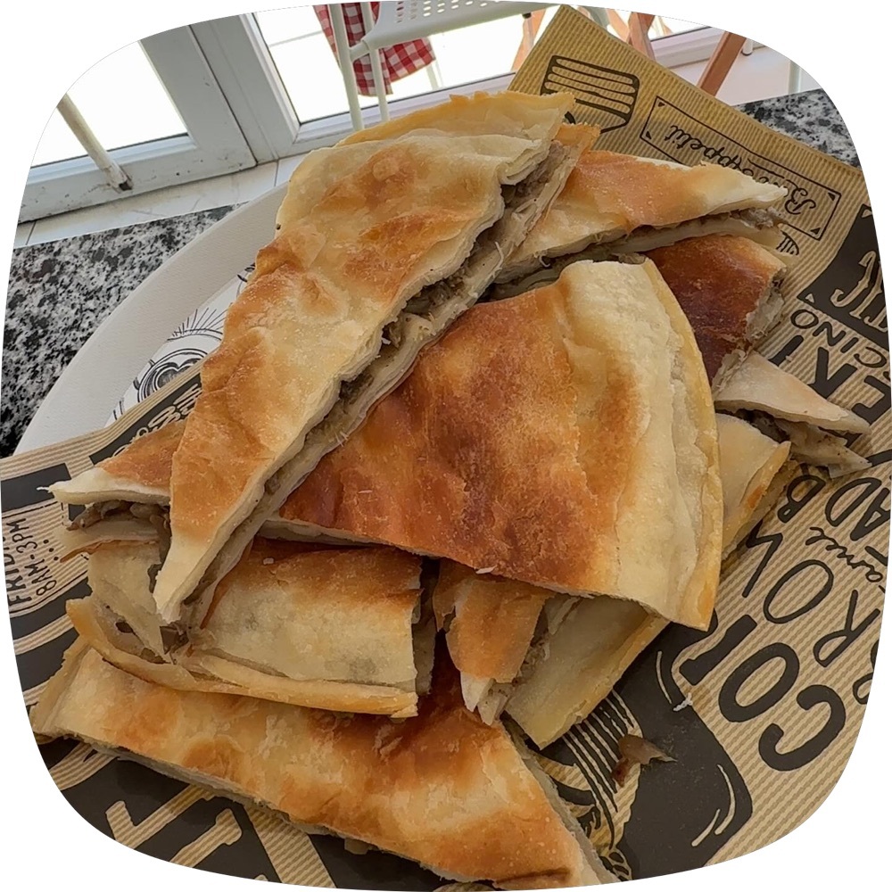 Arnavut Böreği (Patlıcanlı)