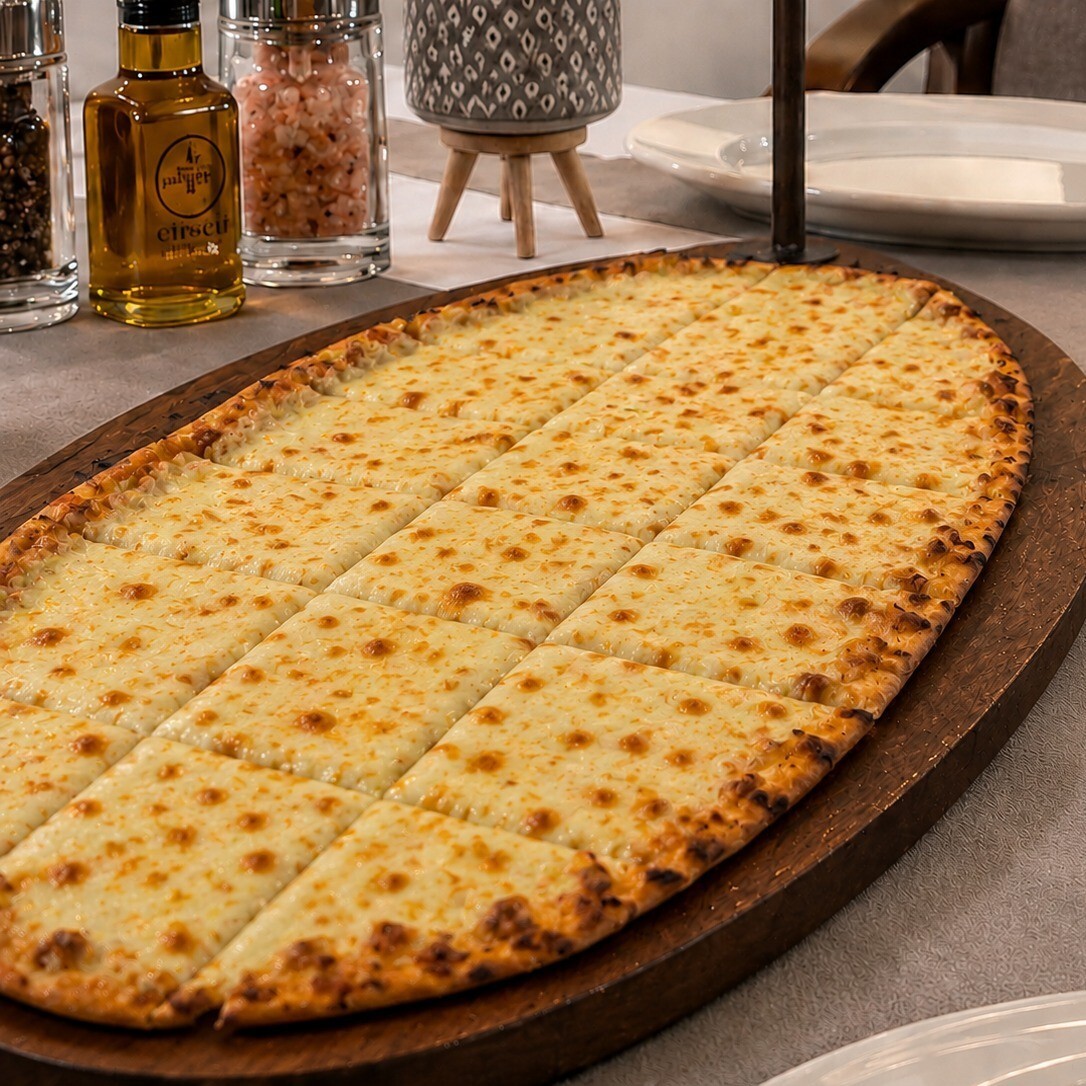 Kaşarlı Pide