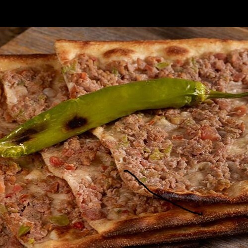 Etli Ekmek (Sebzeli Kıymalı Pide)