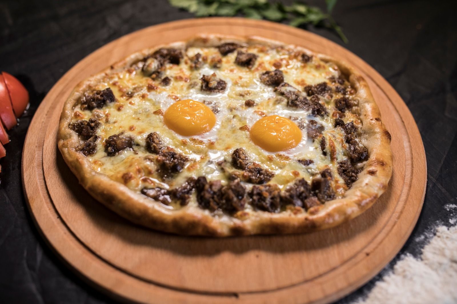 Kavurmalı Kaşarlı Pide