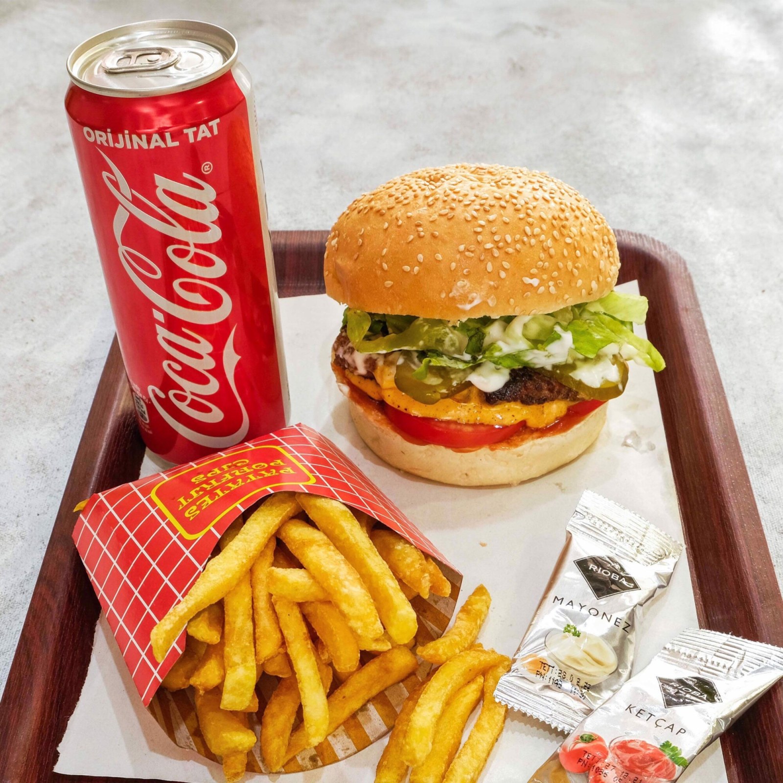 Sucuk Hamburger Menü
